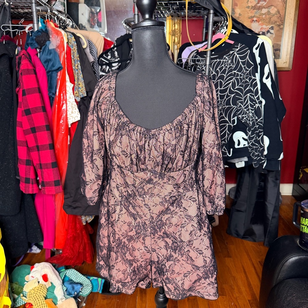 Vixen by Micheline Pitt Peach Lace Vacation Playsuit - Picture 2 of 4
